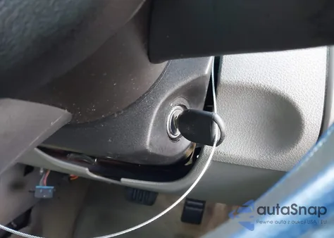 2007 Ford Mustang V6 Deluxe/V6 Premium z USA, uszkodzony, nr VIN 1ZVFT80N675281601